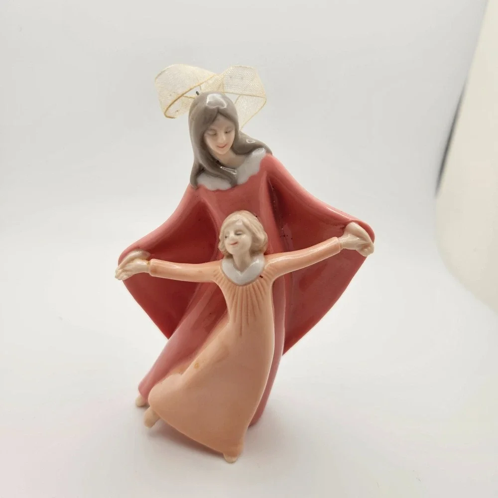 VTG Hallmark 2004 Mother & Daughter Porcelain Ornament – Dancing Embrace – HMK